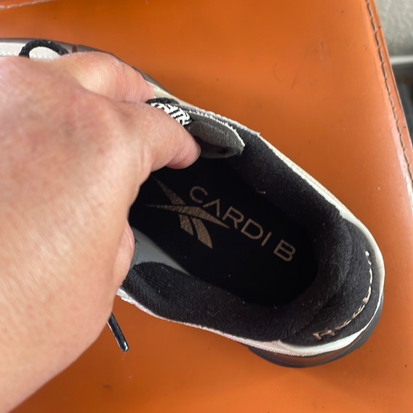 👟 - Picture 4 of 8